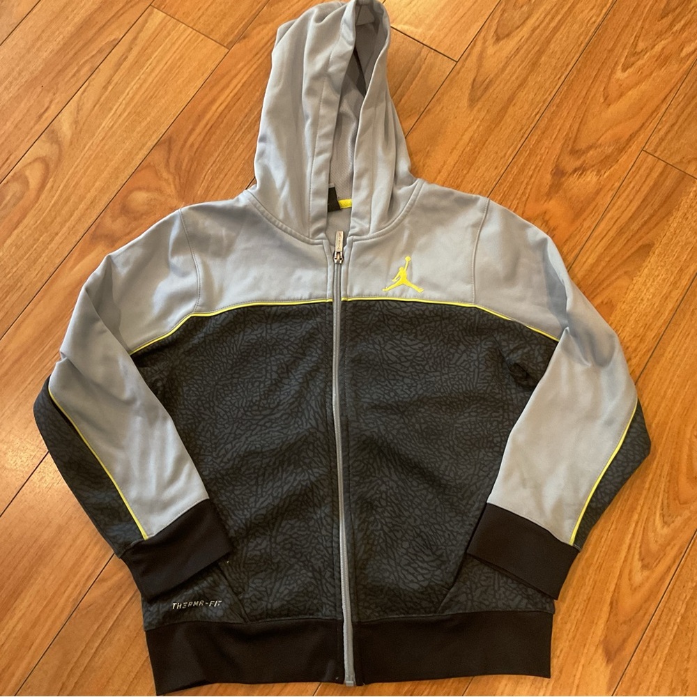 Nike Jordan Gray Therma-Fit Hoodie with Yellow Accent Size M